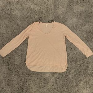 NWOT H&M v-neck sweater